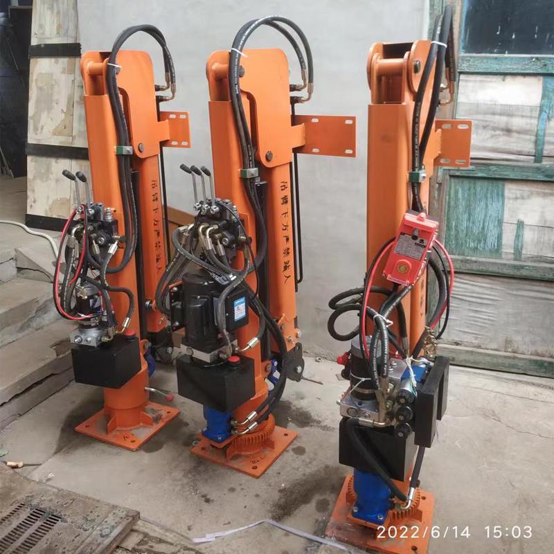 阿莲区重汽蓝牌随车吊 3.2吨 国六动力强 液压驱动 农用自卸起重机